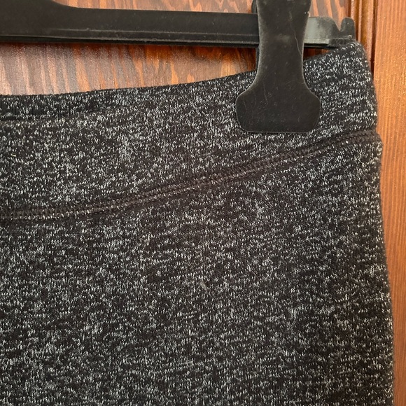 American Eagle Flared Sweatpants Dark Heather Grey M Tall - Picture 3 of 3